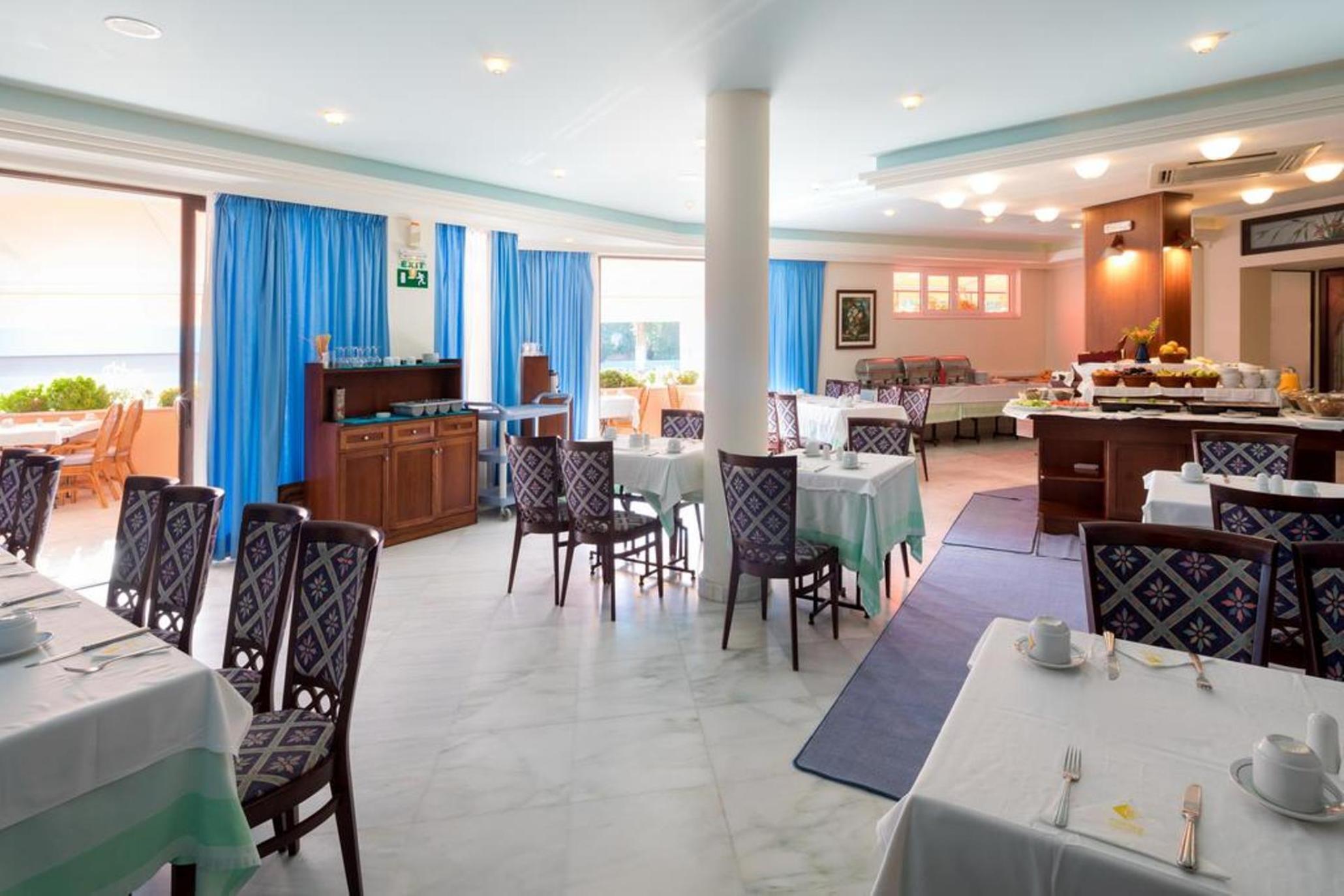 Chrispy Beach Resort, Agia Marina Exterior foto