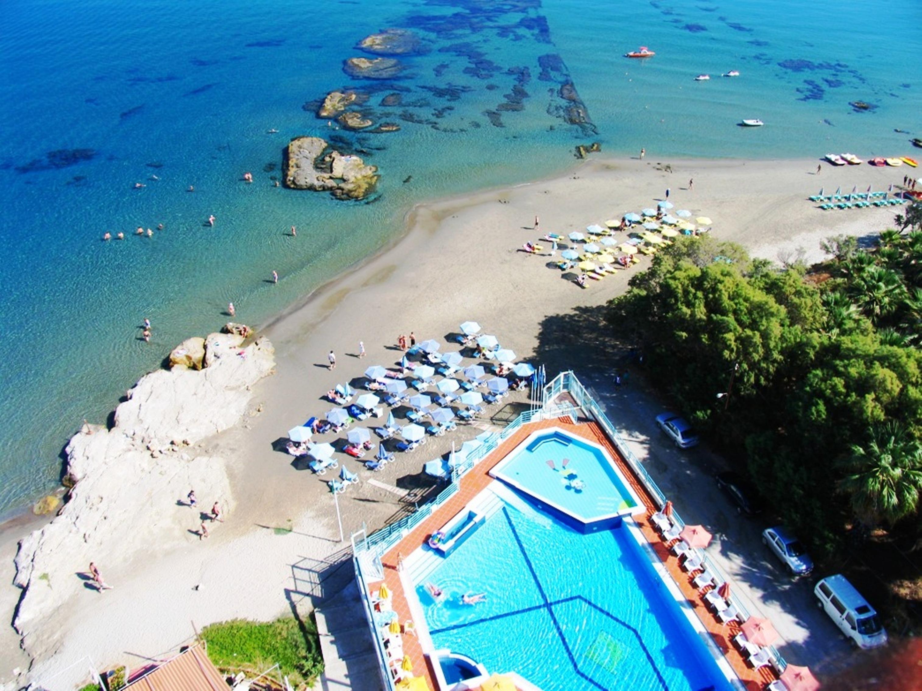 Chrispy Beach Resort, Agia Marina Einrichtungen foto