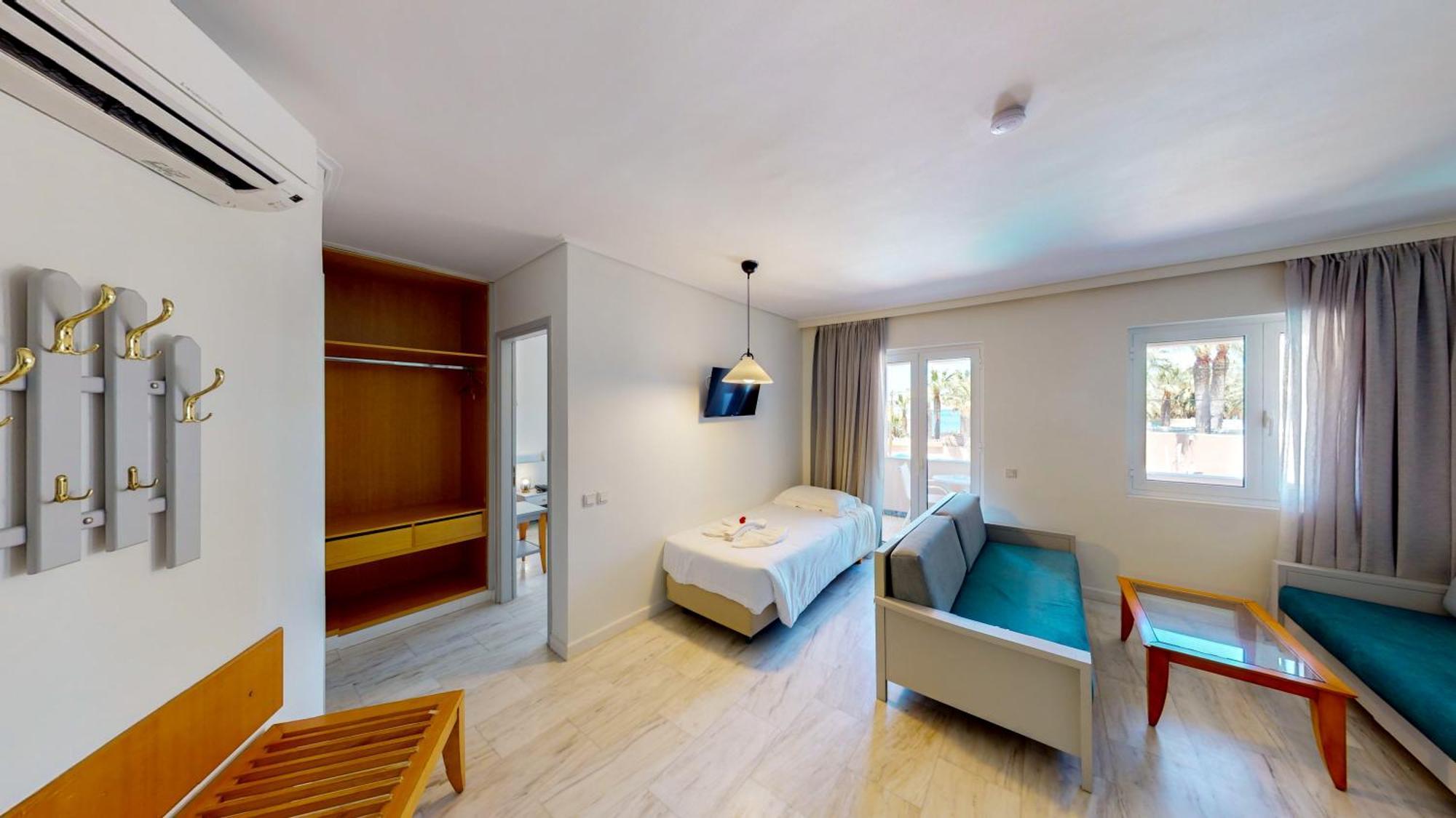 Chrispy Beach Resort, Agia Marina Exterior foto
