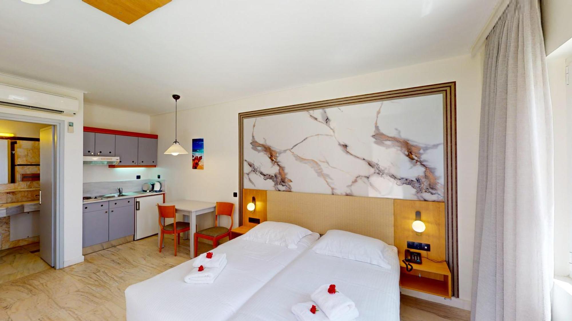 Chrispy Beach Resort, Agia Marina Zimmer foto